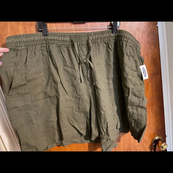 Plus size 30 Old Navy high waist linen blend short - Picture 3 of 5